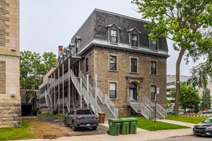 Le 23dix in Montréal, QC - Building Photo