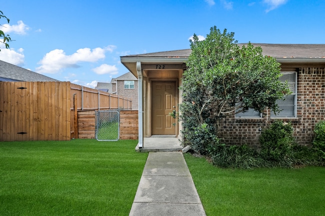 property at 722 Prairie Creek Dr