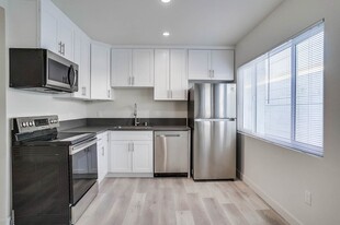 15515 S Vermont -Fully Renovated Apartamentos