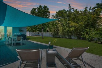 1945 S Hibiscus Dr in North Miami, FL - Building Photo - Building Photo