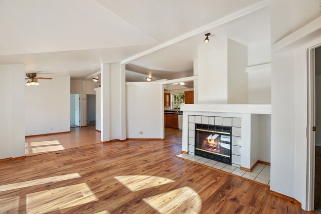 125 Comanche Cir in Florissant, CO - Building Photo - Building Photo