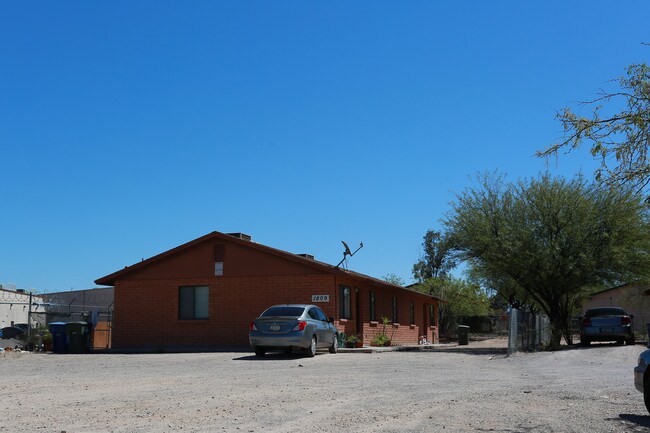 Campbell Duplexes in Tucson, AZ - Building Photo - Building Photo