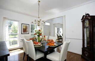 11401 Crownwood Ln in Rockville, MD - Building Photo