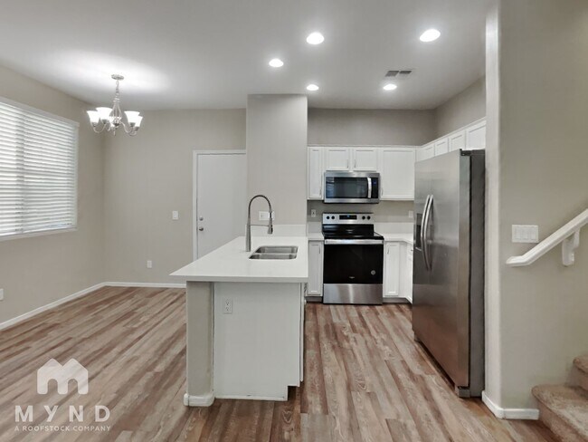 451 S Hawes Rd in Mesa, AZ - Building Photo - Building Photo