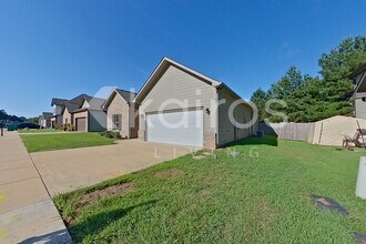 11494 Crimson Ridge Rd in Brookwood, AL - Foto de edificio - Building Photo