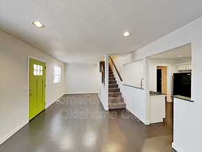 6024 W Hefner Rd in Oklahoma City, OK - Building Photo - Building Photo