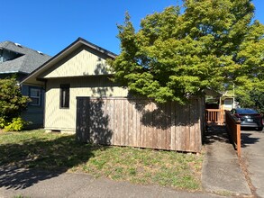 1579 Olive St in Eugene, OR - Building Photo - Building Photo