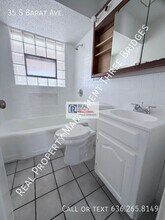 35 S Barat Ave in Ferguson, MO - Building Photo - Building Photo