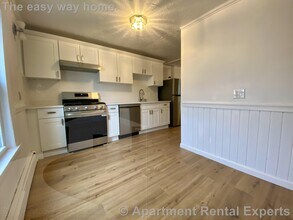 66 Elm St in Cambridge, MA - Foto de edificio - Building Photo