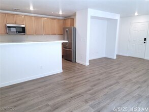 10806 Cape Shore Ave in Las Vegas, NV - Building Photo - Building Photo