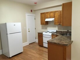 887 Huntington Ave in Boston, MA - Building Photo
