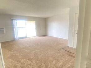 25250 Prospect Ave in Loma Linda, CA - Building Photo - Building Photo