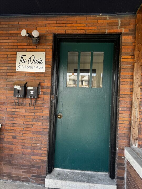 913 Forest Ave in Omaha, NE - Building Photo