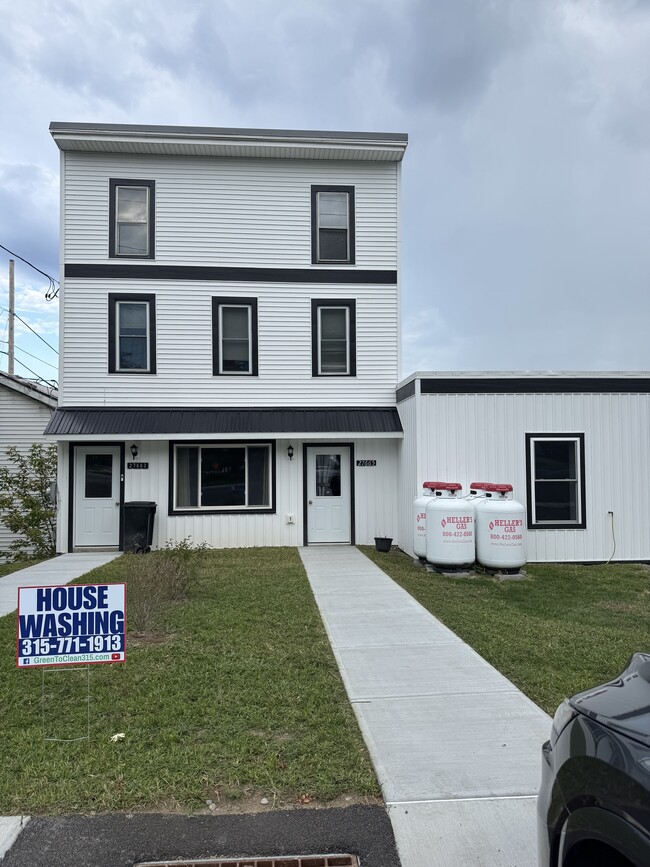 27665 Water St, Unit Chaumont waterfront