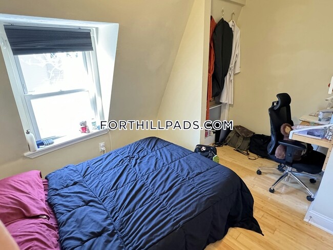 5 Saint James Pl, Unit TH in Boston, MA - Building Photo - Building Photo