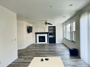 1153 Hampton Ct in Brentwood, CA - Building Photo - Building Photo