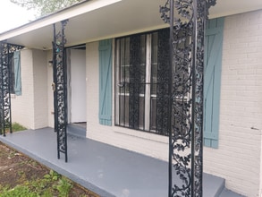 797 Cavalier Dr in Memphis, TN - Foto de edificio - Building Photo