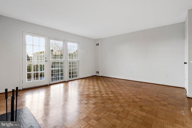 property at 1248 C St SE