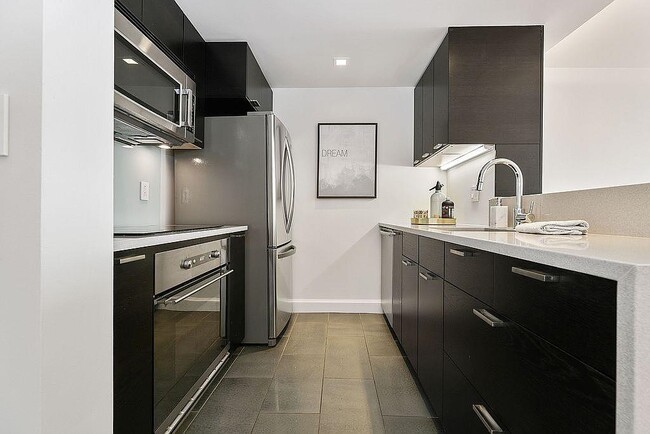 20 2ND St in Jersey City, NJ - Building Photo - Building Photo