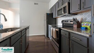 11022 Culebra Rd, Unit 6304 in San Antonio, TX - Building Photo - Building Photo