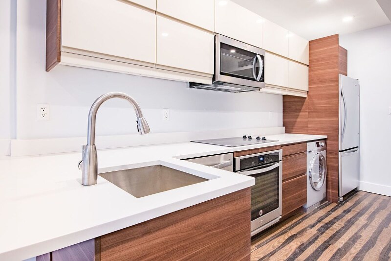 108 South St, Unit #4 in New York, NY - Building Photo