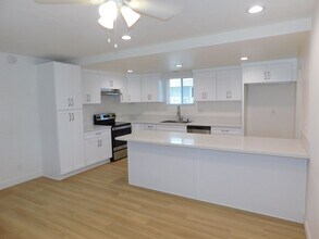 17595 Santa Maria St in Fountain Valley, CA - Building Photo - Building Photo