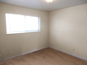 2237 33rd St, Unit 4 in Sacramento, CA - Building Photo - Building Photo