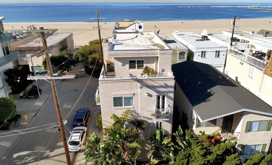 Playa Del Rey Duplex in Playa Del Rey, CA - Foto de edificio