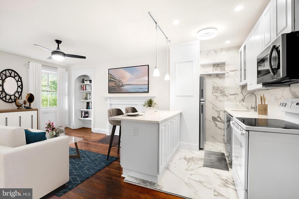 704 S Washington Square in Philadelphia, PA - Building Photo