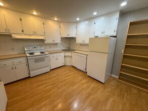 2219 Como Ave in St. Paul, MN - Building Photo - Building Photo
