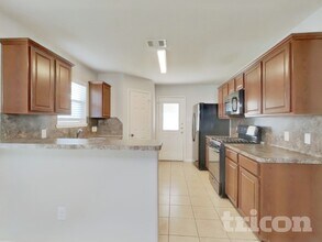 12030 Green Bluff Ct in Houston, TX - Building Photo - Building Photo