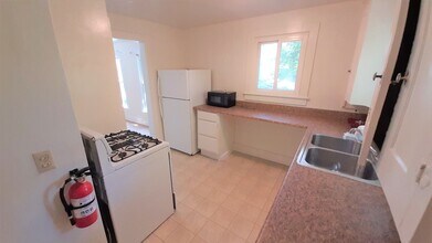 410 S Aurora St in Ithaca, NY - Building Photo - Building Photo