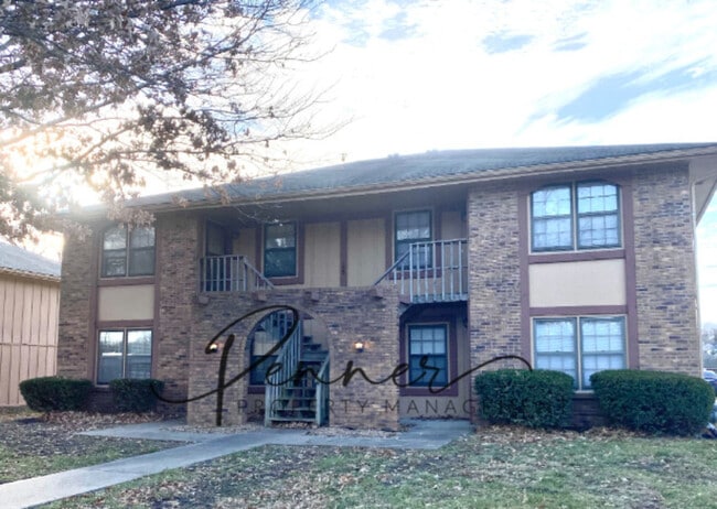 property at 105 SW 20th St