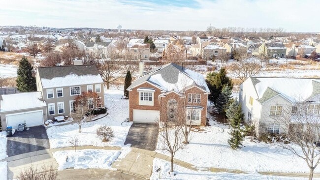 5610 Heartland Ct in Carpentersville, IL - Building Photo - Building Photo