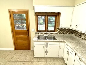 611 Crown Ave in Scranton, PA - Building Photo - Building Photo