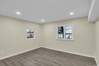 100 Riviera in Kings Park, NY - Building Photo - Building Photo