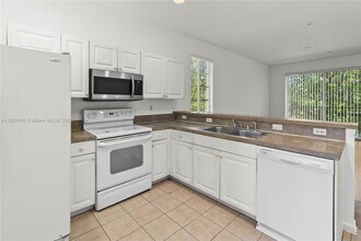 1968 Freeport Dr in Riviera Beach, FL - Building Photo - Building Photo