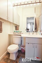 1564 Commonwealth Ave, Unit 9 in Boston, MA - Foto de edificio - Building Photo