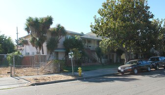 2488 Almaden Rd in San Jose, CA - Building Photo