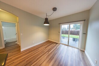 2100 N Q St in Washougal, WA - Building Photo - Building Photo