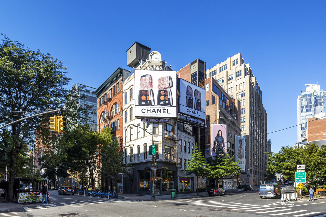 505 Broome St in New York, NY - Building Photo