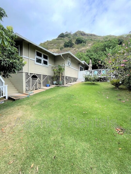 945 Ailuna St in Honolulu, HI - Building Photo