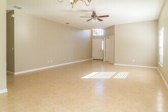 322 Fieldstream W Blvd in Orlando, FL - Building Photo - Building Photo