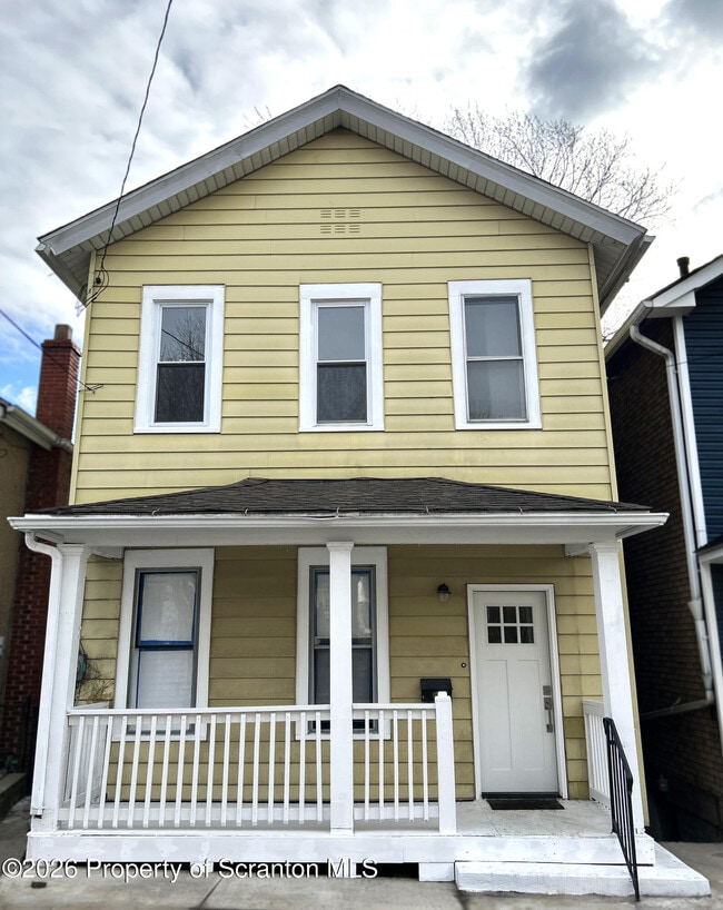 property at 210 N Bromley Ave