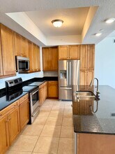 341 Bay Colony Dr N in Juno Beach, FL - Building Photo - Building Photo