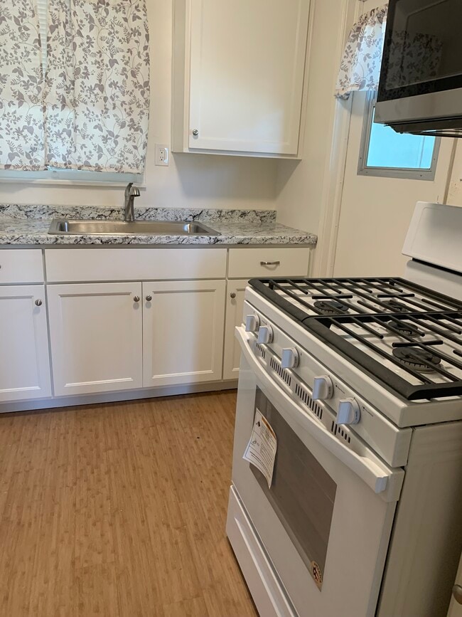 905 Baldwin Rd in Bakersfield, CA - Building Photo - Building Photo