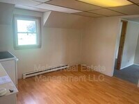 589 Main St photo'