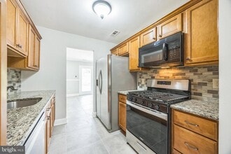 5503 Red Haven Dr in Evesham, NJ - Building Photo - Building Photo