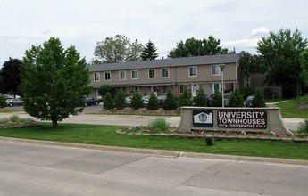 University Townhouses Cooperative in Ann Arbor, MI - Building Photo - Building Photo