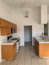 2909 Pine St in Hanford, CA - Building Photo - Building Photo